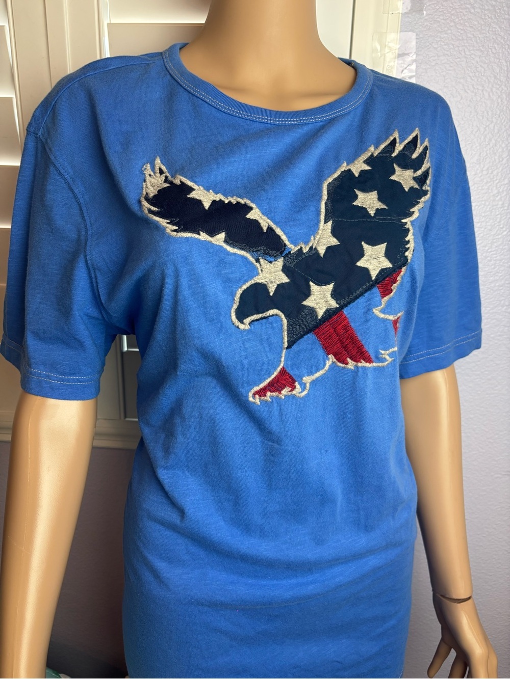 NWT American Eagle Outfitters patriotic quilted eagle 100% cotton t-shirt